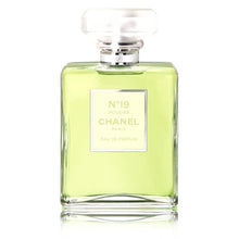 No. 19 Poudre eau de parfum spray