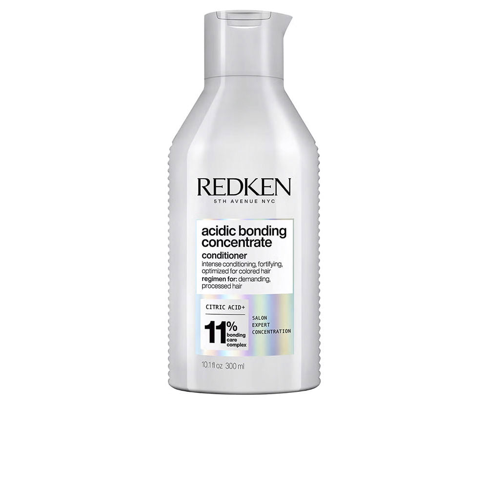 Acidic Color Gloss Conditioner Enhances The Shine Of Your Color