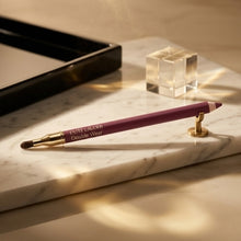 Double Wear Lip Liner