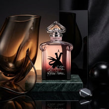 La Petite Robe Noire