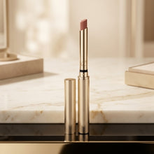 Pure Color Explicit Matte Lipstick