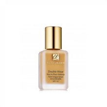 DOUBLE WEAR stay-in-place makeup