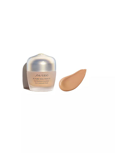 Future Solution LX Total Radiance Foundation