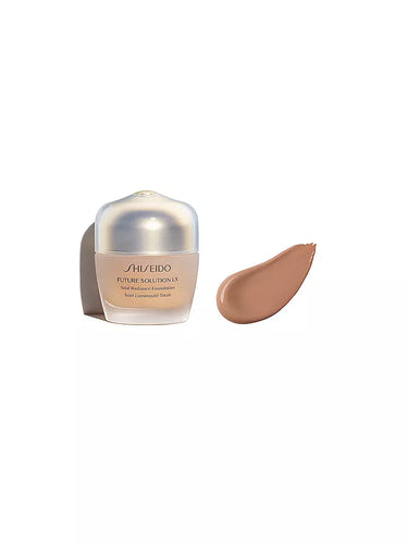 Future Solution LX Total Radiance Foundation